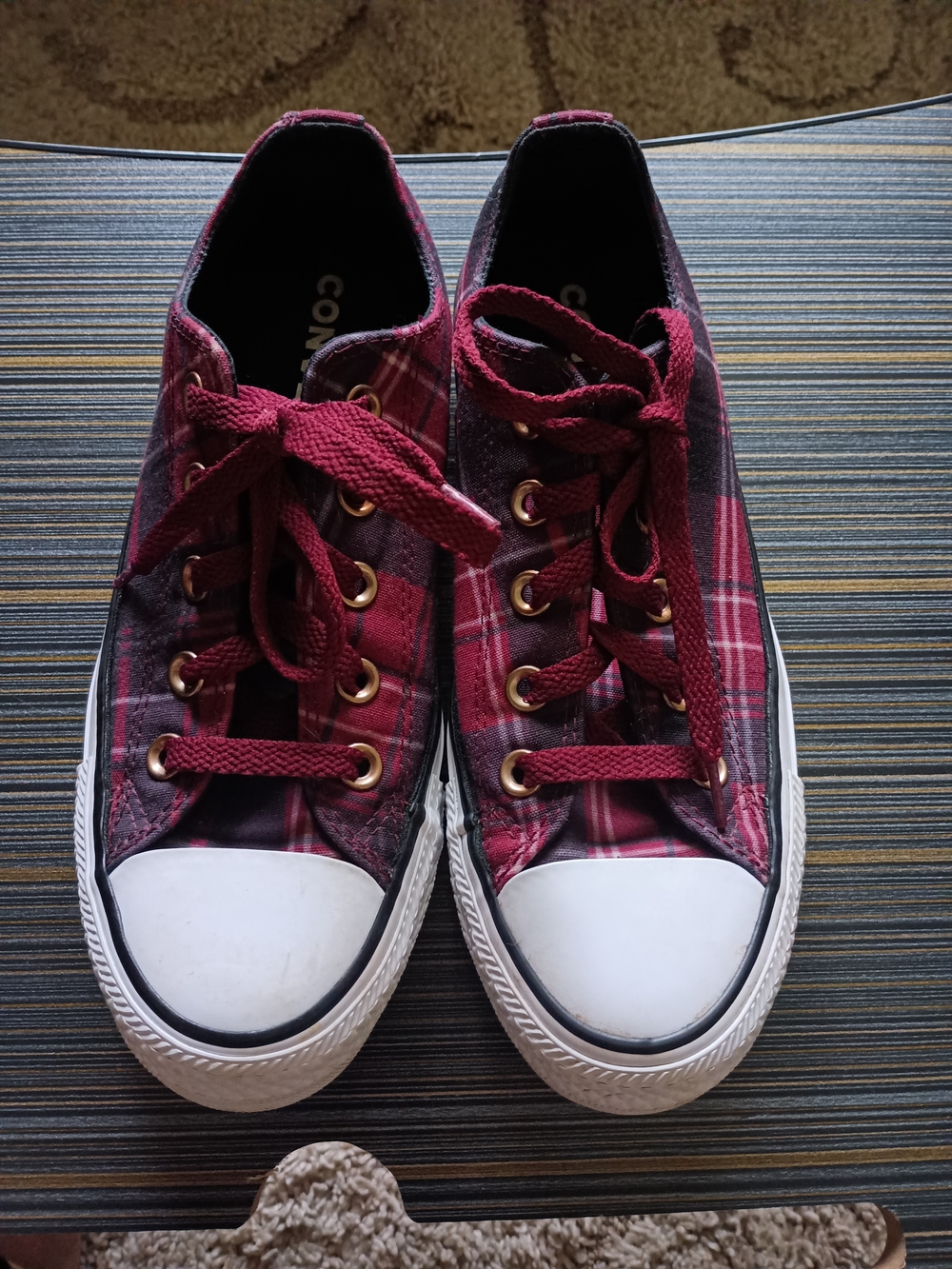 Converse Plaid Low-Top Sneakers in Burgundy,Blue and Black
